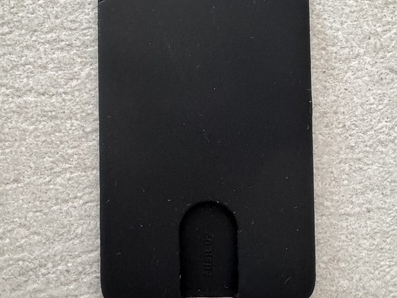 Silikoonist kaarditasku telefoni tagaküljele 5le kaardile