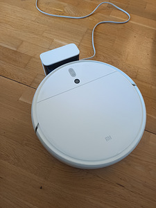 Mi Robot Vacuum-Mop (1 фото из 4)