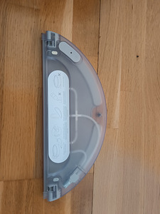 Mi Robot Vacuum-Mop (4 фото из 4)