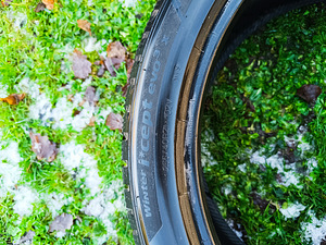 Зимние шины Hankook (3 фото из 4)