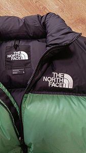 The North Face RETRO NUPTSE JACKET - Sulejope suurus L. (6 foto / 6)