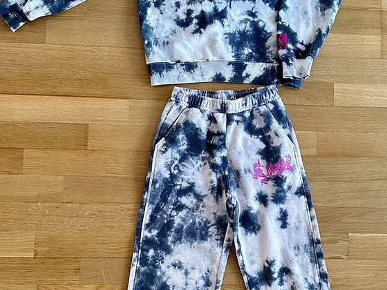 Zara, Reserved riidepakett ja sandaalid 152-165,35