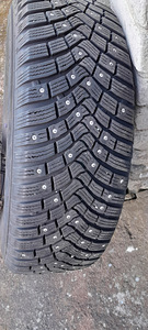 Шипованные шины Continental IceContact 3 + диски (2 фото из 3)