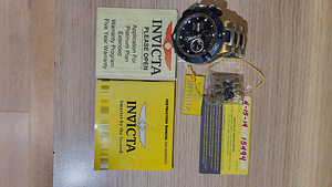 Часы INVICTA (5 фото из 8)