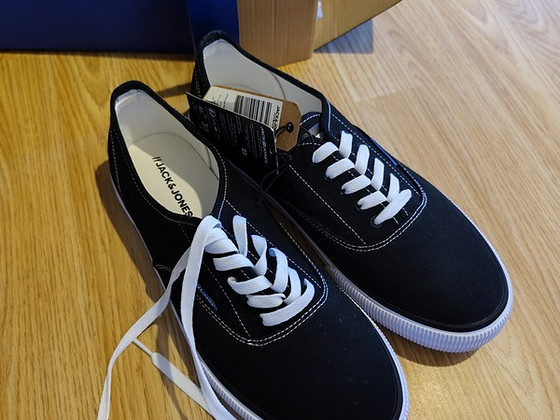 Jack & Jones mustad canvas-ketsid (EU 45)