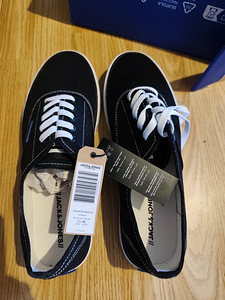 Jack & Jones mustad canvas-ketsid (EU 45) (2 foto / 2)