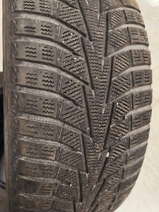 235/55/19 Hankook Winter i*cept X RW10 101T MS lamellrehvid (2 foto / 8)