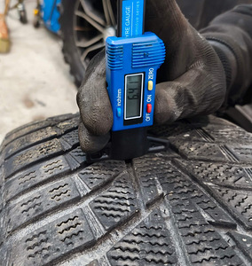 235/55/19 Hankook Winter i*cept X RW10 101T MS lamellrehvid (7 foto / 8)