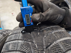 235/55/19 Hankook Winter i*cept X RW10 101T MS lamellrehvid (8 foto / 8)