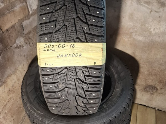205 -60 -16 .шипы. 4шт. 7мм