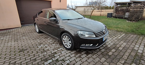 VW Passat 2.0 103kw Bluemotion (1 фото из 8)