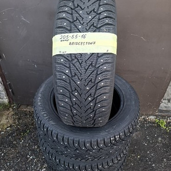 205-55-16. Naelrehvid. 4 tk. 8 mm.