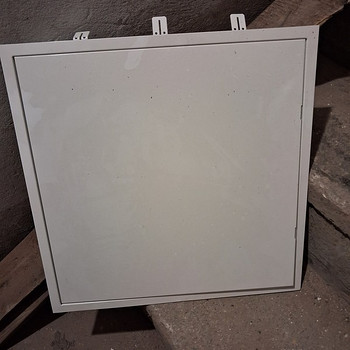 Metallist hooldusluukid sisetöödeks 40×40