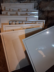Metallist hooldusluukid sisetöödeks 40×40 (2 foto / 2)