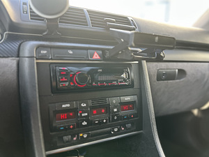Audi A4 B6 1.9 TDI (8 фото из 10)
