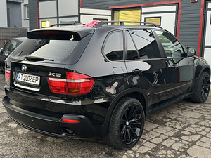Продам БМВ х5 е70 (11 фото из 11)