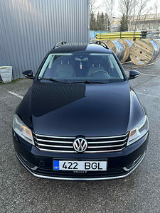 Volkswagen Passat (7 фото из 8)