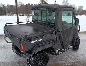 UTV can-am traxter, kabiini ja soojendusega (4 foto / 9)