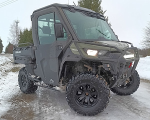 UTV can-am traxter, kabiini ja soojendusega (5 foto / 9)