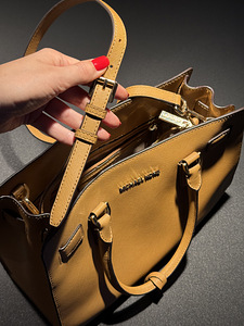 Michael Kors kott (7 foto / 9)