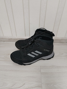 Adidas Terrex, р-р 40 (1 фото из 2)