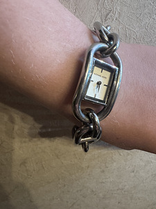 Часы Michael Kors (3 фото из 10)