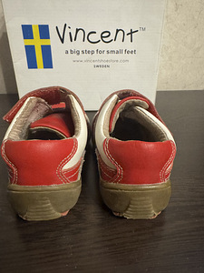 Кроссовки Vincent размер 24 (2 фото из 8)