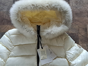 UUS Moncler talvejope, suurus: XS (2 foto / 8)
