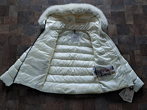 UUS Moncler talvejope, suurus: XS (4 foto / 8)