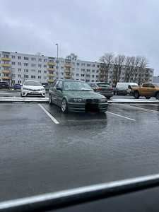 BMW 1.8 ручная бенз (4 фото из 4)