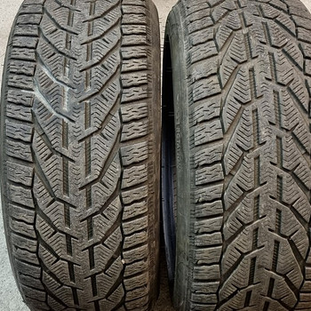 Rehvid 245/45-18