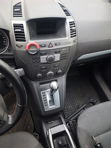 Opel zafira varuosadeks (5 foto / 7)
