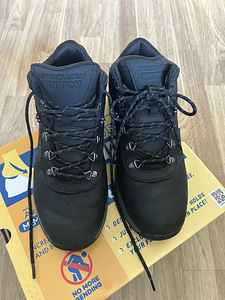 Мужская зимняя обувь Skechers. размер 46 (2 фото из 7)