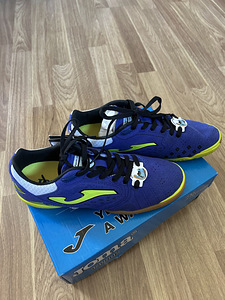 Новая обувь Joma (1 фото из 5)