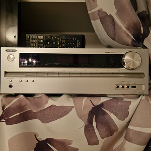 Ресивер Onkyo TX-SR 313 (1 фото из 1)