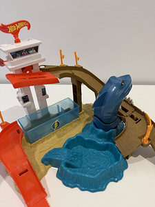 Hot Wheels Color Shifters City Sharkport Showdown Car Color (2 foto / 5)