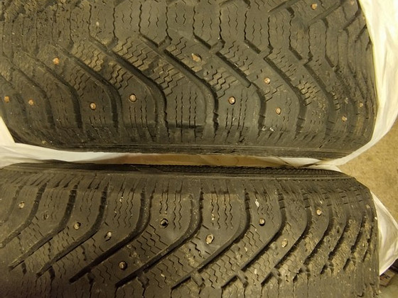 Зимние шины 225/65 r17