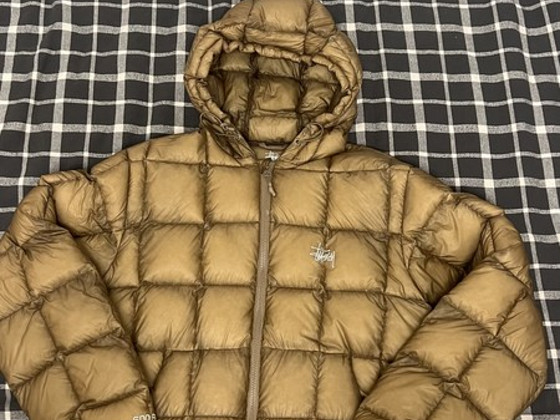 Stussy с капюшоном пуховик