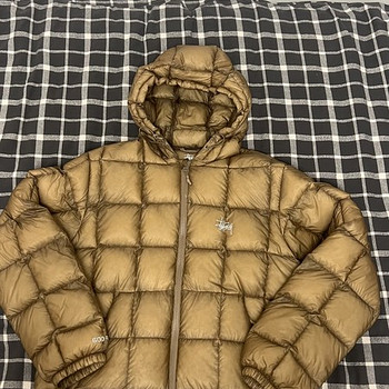 Stussy с капюшоном пуховик
