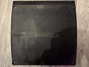 PlayStation 3 Slim (3 фото из 4)