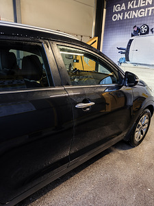 KIA Sportage 2.0 автомат (4 фото из 7)