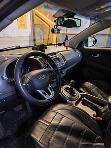 KIA Sportage 2.0 автомат (7 фото из 7)
