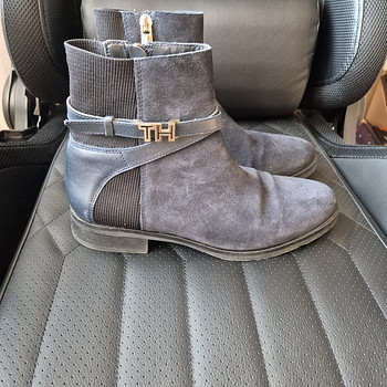 Kingad Tommy Hilfiger size 38