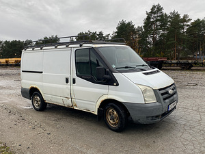 Ford Transit (1 фото из 8)