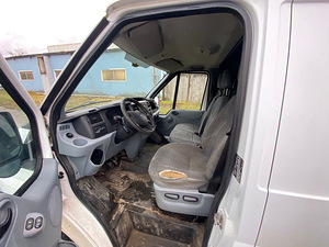 Ford Transit (6 фото из 8)