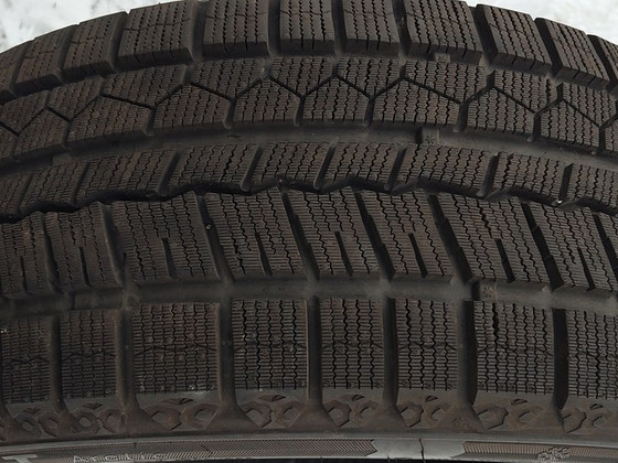 215/45 R17 ROADX (SAILUN)