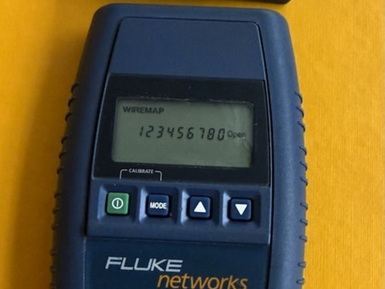 Fluke Networks Microscanner Pro CAT-kaabli tester