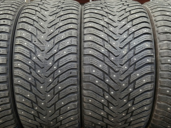 R19 Nokian различные 245/45/19 и 275/40/19