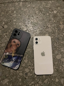 iPhone 12 (1 foto / 9)