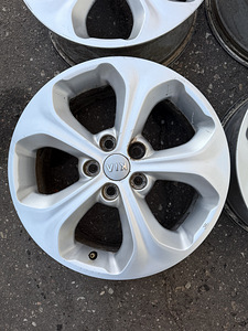 17" Kia originaalveljed 5x114,3 (3 foto / 5)